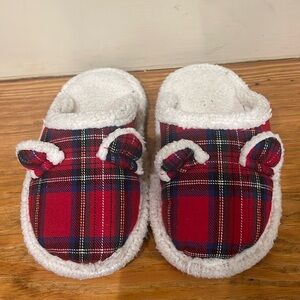 Plaid Scuff Kids Slippers in Red Plaid Sz 11-12
